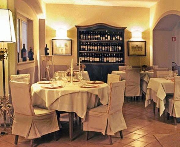 Albergo La Fontanella سان كاشانو دي باني المظهر الخارجي الصورة