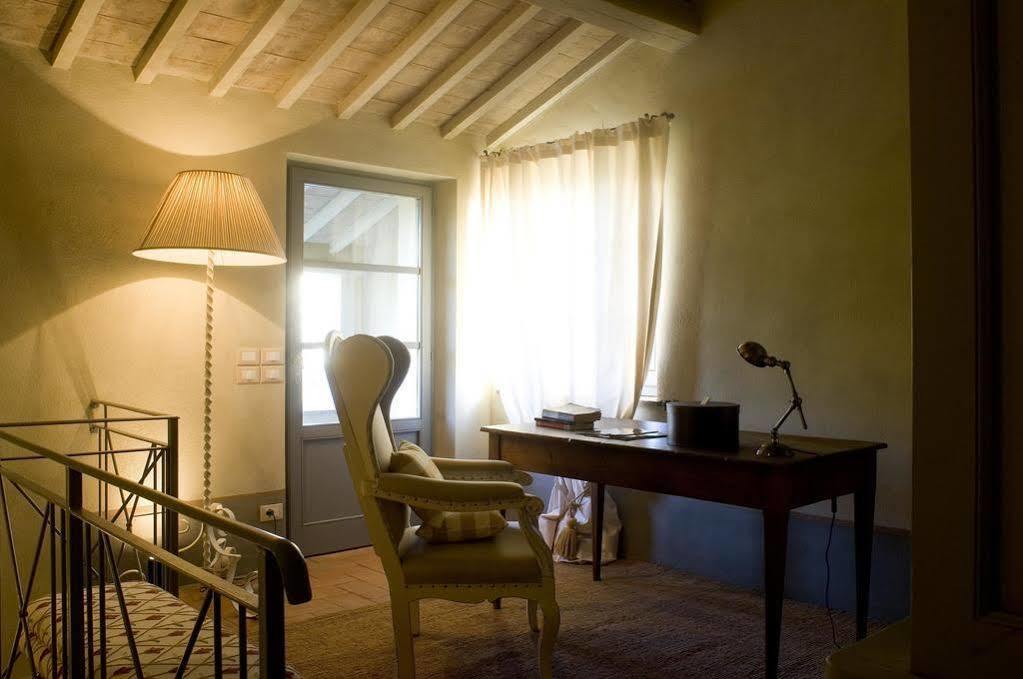 Albergo La Fontanella سان كاشانو دي باني المظهر الخارجي الصورة