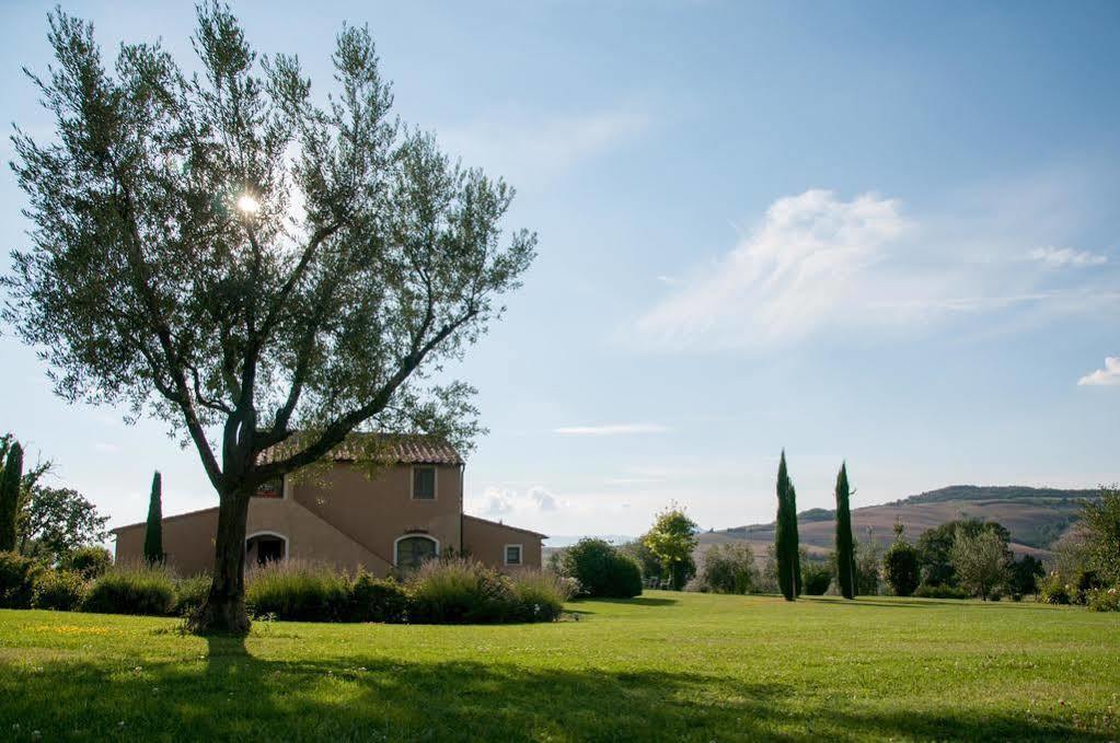 Albergo La Fontanella سان كاشانو دي باني المظهر الخارجي الصورة