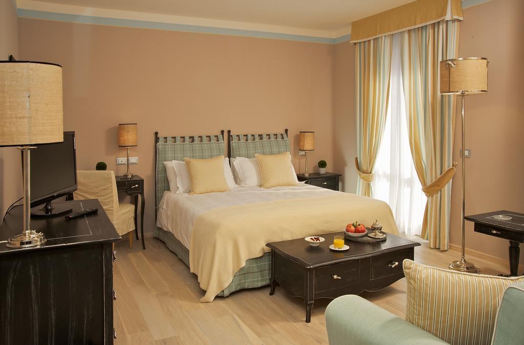 Albergo La Fontanella سان كاشانو دي باني المظهر الخارجي الصورة